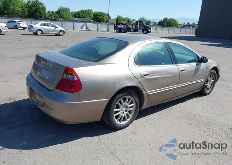 2001 Chrysler 300M z USA, uszkodzony, nr VIN 2C3AE66G91H660388